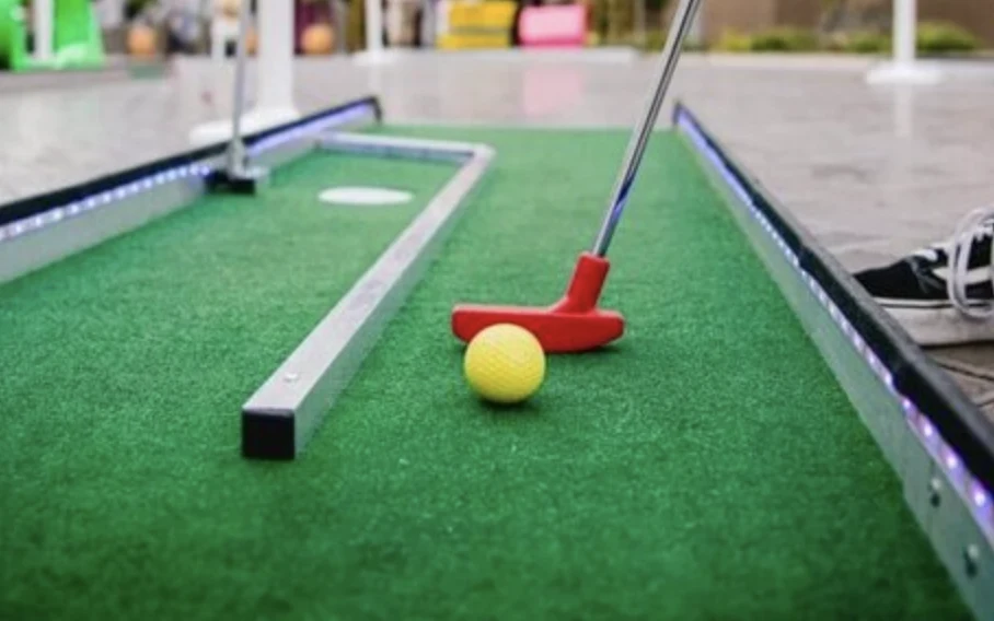 Cowboy Party Rentals mini golf rental-course example